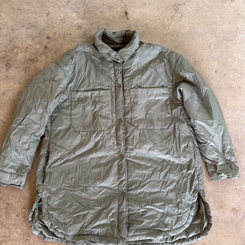 Zara women’s Sage Green Lightweight Jacket